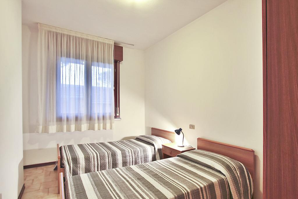 Villa Renata Lignano Sabbiadoro Quarto foto